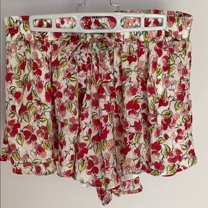 Olsenboye Floral Print Women's Shorts - Red and Green